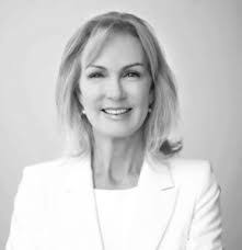 Blair Dickerson's Instagram, Twitter & Facebook