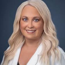 Shannon Hussey's Instagram, Twitter & Facebook