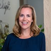 Stephanie Willett's Instagram, Twitter & Facebook