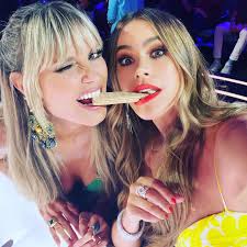 Comercial break with ❤️❤️❤️