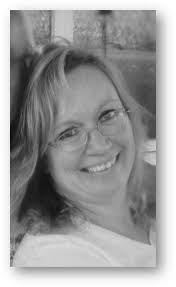 Stephanie Bitner's Instagram, Twitter & Facebook