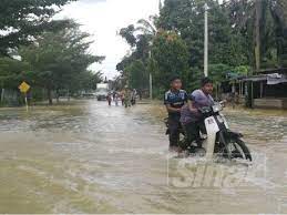 Fauzi mohd 25 september 2015. Jumlah Mangsa Banjir Di Terengganu Berkurangan