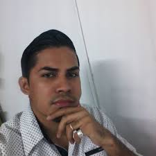 Elvis Peña (@EP2110)