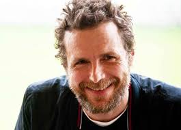 Jovanotti was arguably the most important figure to emerge in italian pop music since the late '80s. Jovanotti In Statale Aspettando Il Jova Beach Party La Statale News