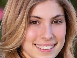 Mystery's Bal des Roses hosts 'Mystère en Espagne' tableau