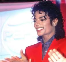 Meet Michellé Jackson, a woman, inspired by Michael Jackson😂👩🏻