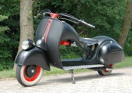 Vespa Custom Built Longhorn Stijlvol Stadsvervoer W1today Motorroller Vintage Vespa Vespa Scooter