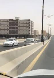 شاهد بالصور سيدة تعكس اتجاه السير أثناء قيادتها السيارة في تبوك وهكذا تعامل معها المرور Structures Road Highway
