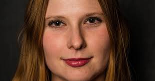 LandOfCleve.net: Actress-Educator Victoria Kirgesner Plans the Perfect  Party in Western Reserve Playhouse's 'Happy Hollandaise'