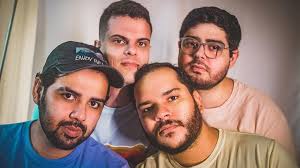 No AM, banda Doral lança música para casais apaixonados