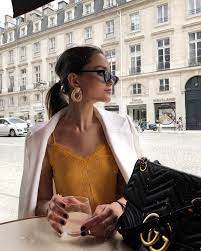 Luxury Fashion Jobs In Dubai Femmefetalefashion Moda Parisiense Looks Looks Minimalistas