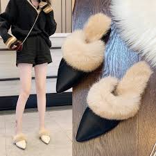Selles Blanches Distributeurs En Gros En Ligne Selles Blanches A Vendre Dhgate Com Merci pour ces selfies seins nus avec traces de bronzage. 2019 mode pour dames hiver coreenne blanc balck pointu cheveux de lapin chaussures habillees pantoufles chaudes avec 3 5cm talons epais femmes selles