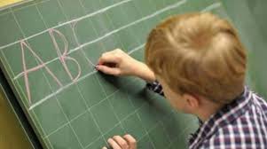Considerato che possiamo avere diversi calendario per ogni singola scuola, vediamo quali possono essere le festività e i ponti comuni a tutti gli istituti. Calendario Scolastico Abruzzo Festivita Ponti E Vacanze Il Capoluogo