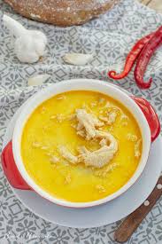 După ce a fiert bine, se scot oasele, burta se strecoară de zeama care ciorbă de burtă rețetă. CiorbÄ De BurtÄ Ca La Restaurant ReÈeta SimplÄ Bucate Aromate