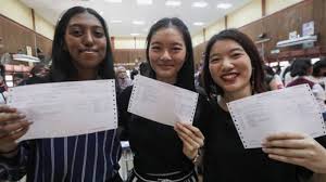 Naib johan festari pj 2019 karya suri suriram smkp sri aman. Three Best Friends Complete Brilliant Double Scoring Straight As In Spm And Pt3