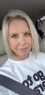 Blonde specialist for platinum or white blonde hair