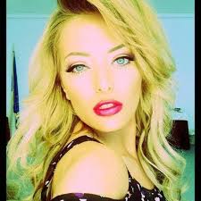 Lea Montgomery (@lea_montgomery)