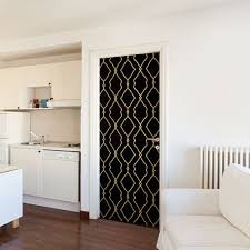 Personnaliser La Porte Avec Un Sticker De Porte De Style Art Deco En Noir Et Or C Est Simple Et Le Resultat Et Superbe Artd Porte De Chambre Deco Design Deco
