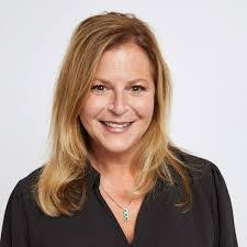 Denise Barry's Instagram, Twitter & Facebook