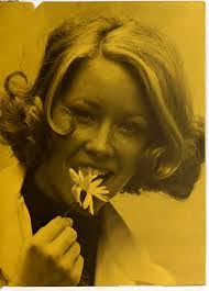 Janet Drennan's Instagram, Twitter & Facebook