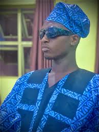 I tell people who care to listen that it is unwise to open a shop without  having at least one mannequin. You open a shop in a new vicinity or  environment that