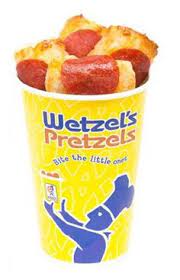 Wetzel S Pretzels Introduces Pizza Bitz Pizza Bites Pretzel Pizza Wetzel Pretzel Recipe