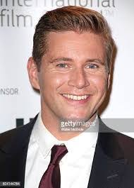 Chris Leech's Instagram, Twitter & Facebook