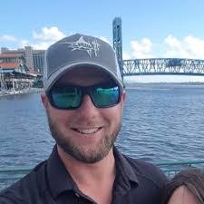 Derek Bellamy's Instagram, Twitter & Facebook