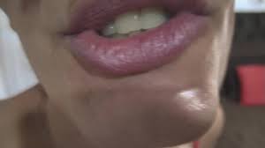 Raquel gozando e mostrando como sai porra feminina da sua buceta - XNXX.COM