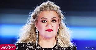 Inside Kelly Clarkson's Relationship with Her Estranged Father and Siblings  Alyssa and Jason