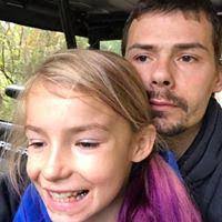 Daniel Muncy's Instagram, Twitter & Facebook