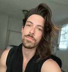 Kevin Kantor's Instagram, Twitter & Facebook