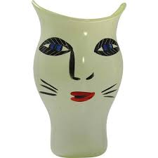 Kosta Boda Art Glass Cat Face Vase Signed Ulrica Hvia