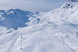 Hotel con entrada día 13 de agosto y salida el día 15 de agosto + forfait. Aramon Formigal Panticosa Llega A Los 100 Km De Pistas Y Hasta 130 Cm De Nieve Lugares De Nieve