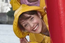 Singing stars make a big splash