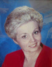 Julie Hollenbaugh's Instagram, Twitter & Facebook