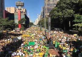 Produtores tentam proteger plantação contra geada. Nas Ruas Leva Boneco De Moro A Av Paulista Nos Temos A Obrigacao De Defender O Pais Jovem Pan