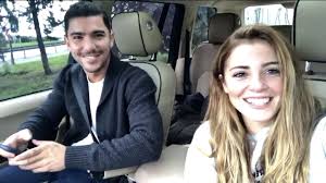 Ezgi eyüboğlu ve kaan yıldırım'ın dizi setinde başlayan aşkları evlilikte noktalanmış ve ünlü çift hayranlarını sevindirmişti. Kaan Yildirim Ezgi Eyuboglu