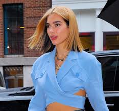 Pagespublic figurevideo creatorbrad mondovideosyou've got the best hair care routine. Brad Mondo On Twitter I M Honestly Obsessed With This New Hair Color On Dua But I Can T Wait Till They Lift It More To White Blond Love The Dark Underneath Brings