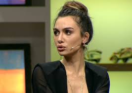 معلومات عن الفنانة بيرجي أكالاي birce akalay والسيرة الذاتية وأسرار شخصية. Magazin Turkey On Twitter Ø¨Ø±Ù†Ø§Ù…Ø¬ Ø¨ÙŠØ§Ø² Ø´Ùˆ Beyazshow Ø­Ù„Ù‚Ø© Ø¨ÙŠØ±Ø¬Ù‰ Ø§ÙƒØ§Ù„Ø§ÙŠ Birceakalay Ù…ØªØ±Ø¬Ù… Ù„Ù„Ø¹Ø±Ø¨ÙŠØ© Https T Co D9sv9pwpf1