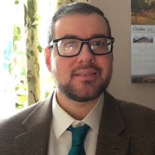 BUG: Logos staff don't know how to use twitter