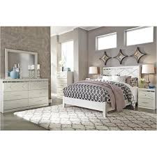 B 68 light walnut, hight gloss. B351 57 Ashley Furniture Dreamur Champagne Queen Panel Bed
