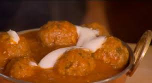 Remove film lid and return to oven for a further 5 minutes. Hairy Bikers Beef Curry Hairy Bikers Beef Curry Beef Rendang Recipe Bbc Food Hairy Bikers Mama S Curry Recipe Ksiezniczka Madeleine