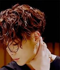He is cute and he looks so much like bobby of ikon which is a great thing since i am a noona fan of bobby. Ikon S Bobby S Top 10 Sexiest Hairstyles Koreaboo