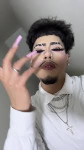 Alan Moretz's Instagram, Twitter & Facebook