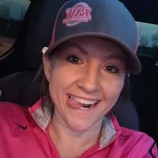 Nikki Farr (@nikkifarr11)