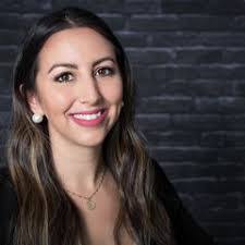 Lindsey Mathews's Instagram, Twitter & Facebook