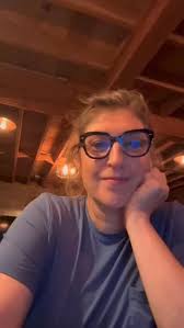 Hey, Breakers, guess what?! We just hit 2m youtube subscribers and we’re  amazed at all the love. So as a special thank you, we’re gifting YOU a free  month of the Mayim Bialik Breaker community ...