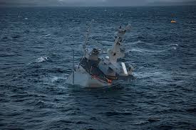 Media captionthe knm helge ingstad takes in water amid fears that it might sink. Knm Helge Ingstad Video And Photographs From Tuesday And Wednesday Heavy Lift News