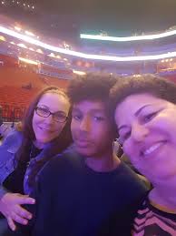 Mary Brisky Tapia (@MaryBrisky)